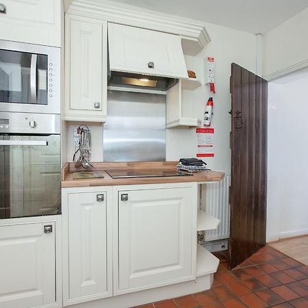 Fir Tree Cottage Standon Екстериор снимка
